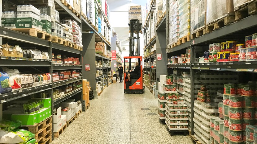 establishing the labour availability issues of the uk food and drink sector report